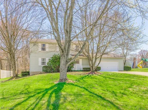 3020 Bronco Dr, Clinton, OH 44216