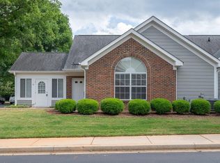 702 Heritage Club Dr, Greenville, SC 29615