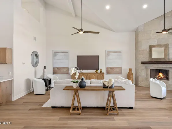 1182 W Island Drive, Chandler, AZ 85248