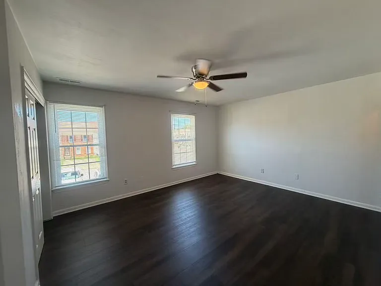 4905 Windbrooke Ct — Photo 10