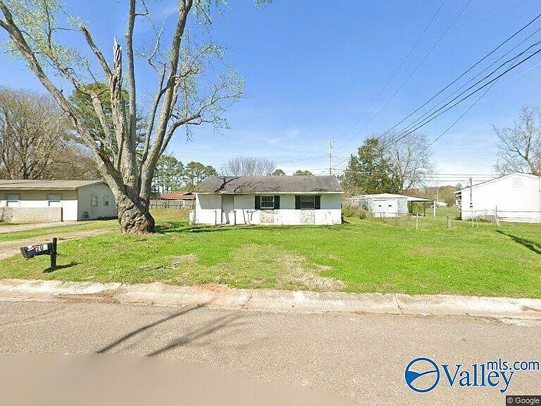 1st image of 205 Salem Dr NE