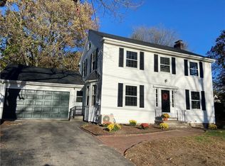 91 Greenwood Ave, Rumford, RI 02916