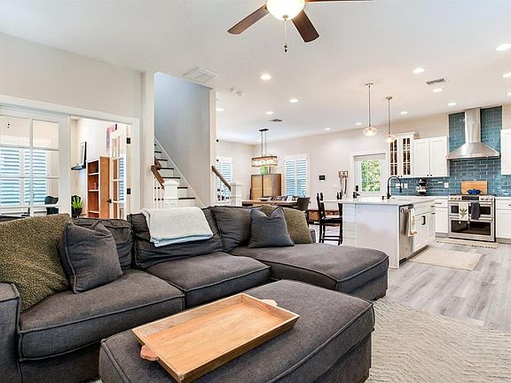 5th image of 6906 N DUNCAN AVENUE