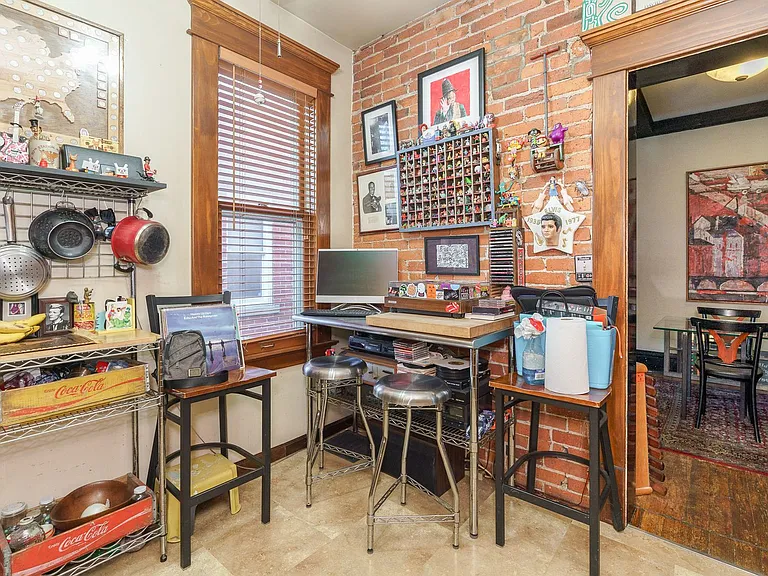 Unique 2 Bedroom in German Village — Photo 47