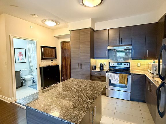 4th image of 325 S Park Rd #1009