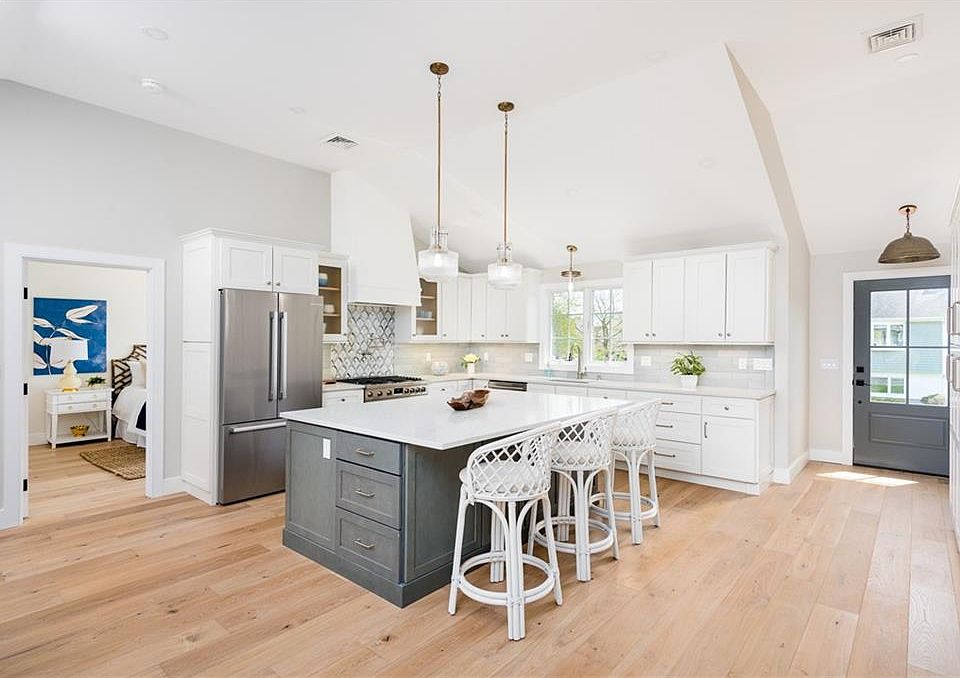 3 Kent Rd, Middletown, RI 02842 Zillow