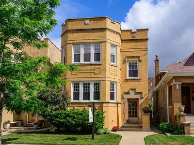 5530 W Dakin St, Chicago, IL, 60641