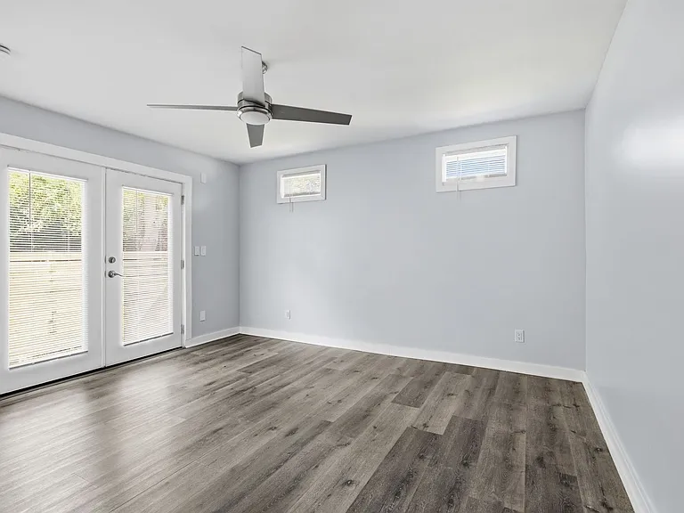 2834 Clifton Ave — Photo 19