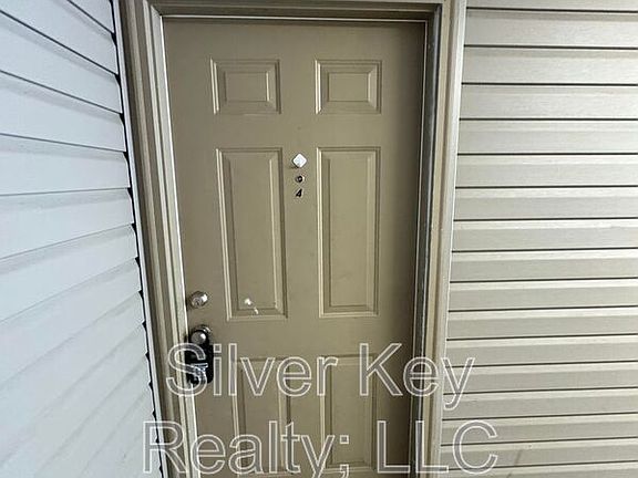 2nd image of 268 Willow Creek Dr APT 4