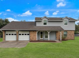 816 W Mulberry St, Angleton, TX 77515