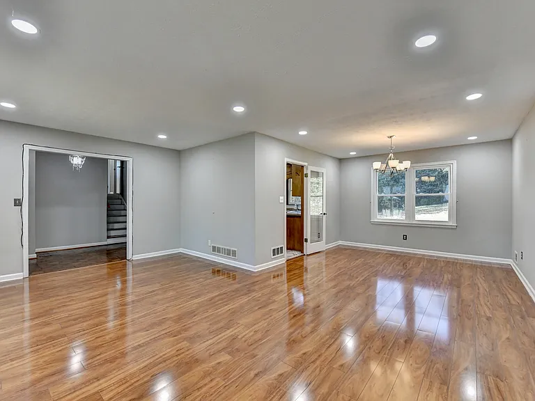 1249 Renee Dr SW #1 — Photo 6