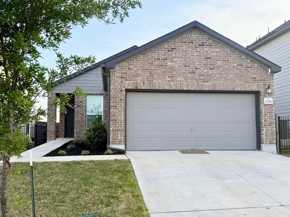 7203 Summer Tanager Dr #77, Austin, TX 78744