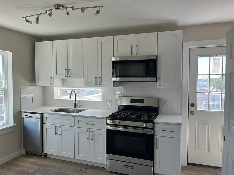 4900 Kingsessing Ave #3 — Photo 1