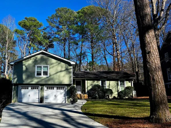 1215 Martin Ridge Rd, Roswell, GA 30076