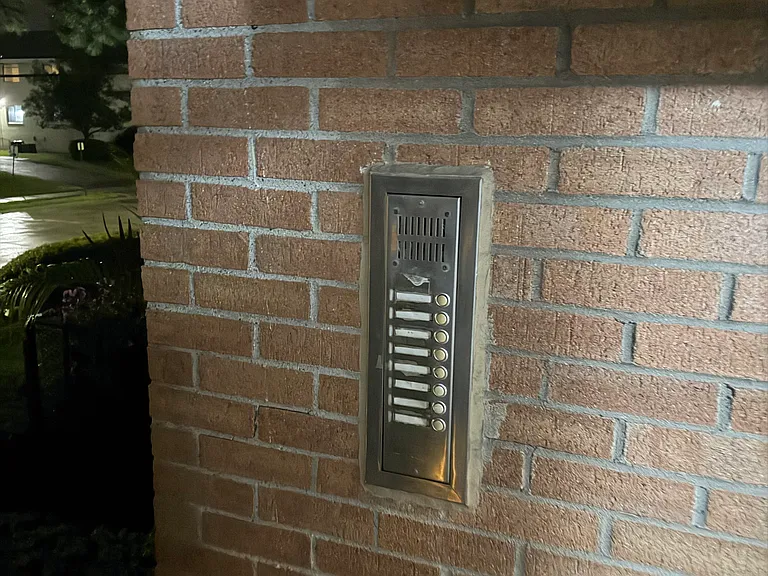 Intercom/Front Entrance