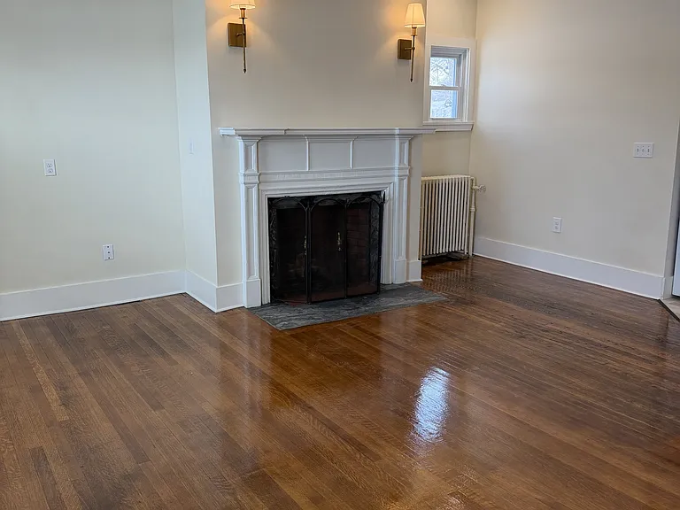 20 Adams St #4 — Photo 6
