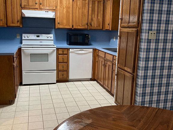 4th image of 4919 Sagebrush Ct