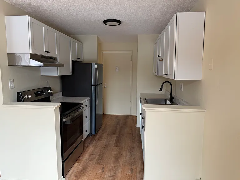 45 Jefferson Rd #3-7 — Photo 1