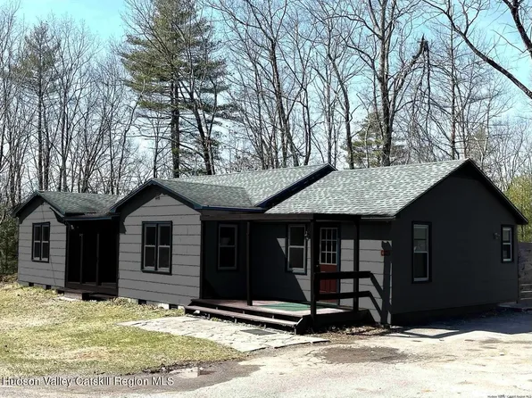 698 Acorn Hill, Olivebridge, NY 12461