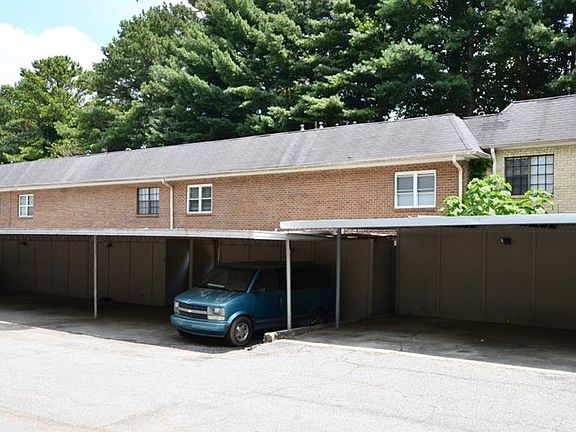 4th image of 310 Winding River Dr Unit E