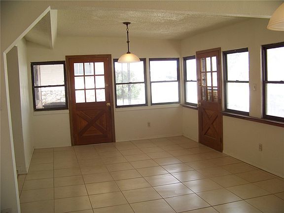 4th image of 8825 Polaris St SW