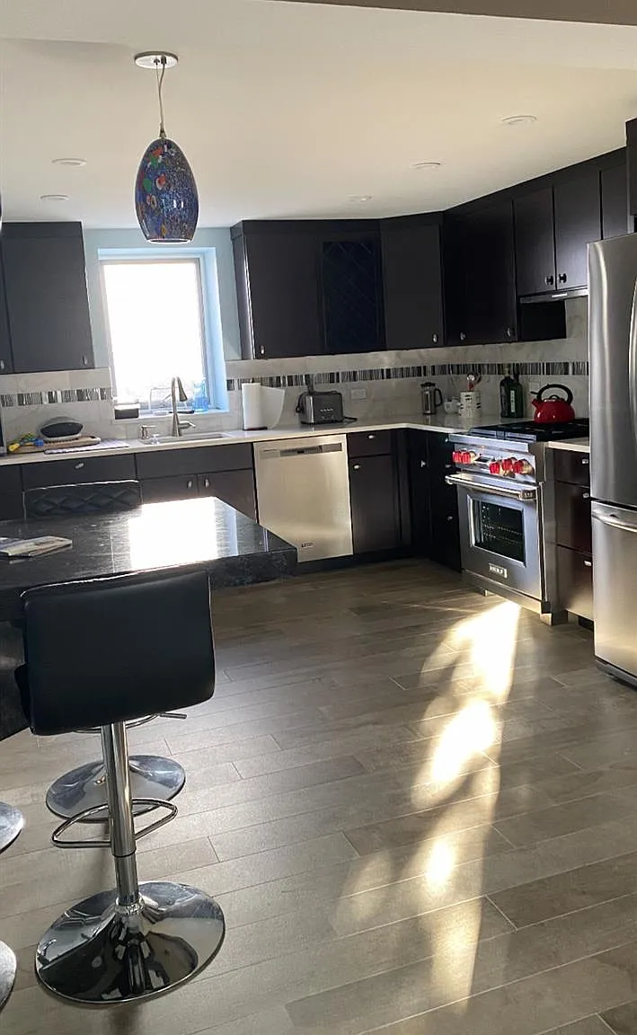 1 bed, 1.0 bath, 1236 sqft, $2,500 — Photo 2