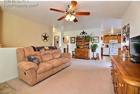 3rd image of 4027 Dove Ln