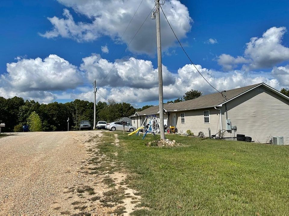 2nd image of 9484 Nest Dr