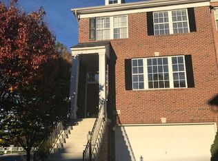43054 Shadow Ter, Leesburg, VA 20176