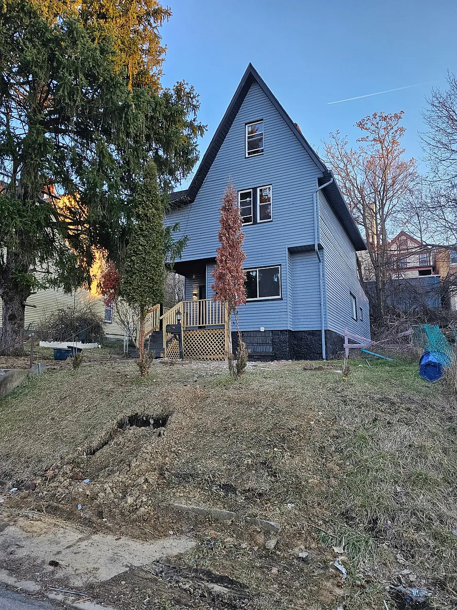 Building Photo - 636 Lillian St