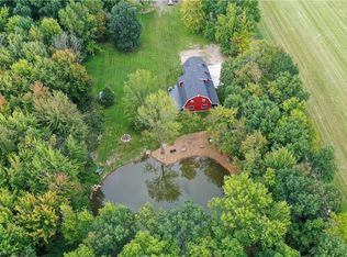 11058 Chamberlain Rd, Mantua, OH 44255