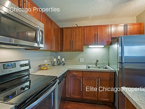 2nd image of 400 E Ohio St APT 2303