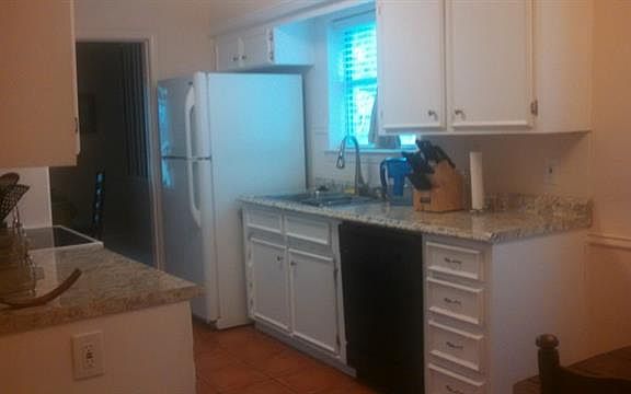 2nd image of 2412 Douglas Ave