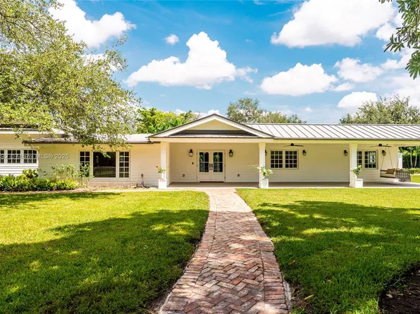 8845 SW 116th St, Miami, FL 33176
