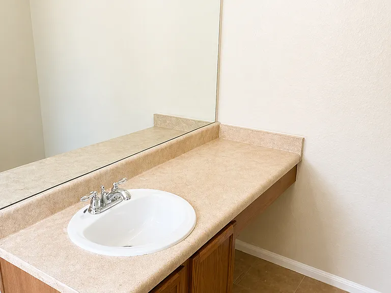 6704 Griffith Loop — Photo 11
