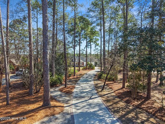 4th image of 6481 Walden Pond Lane