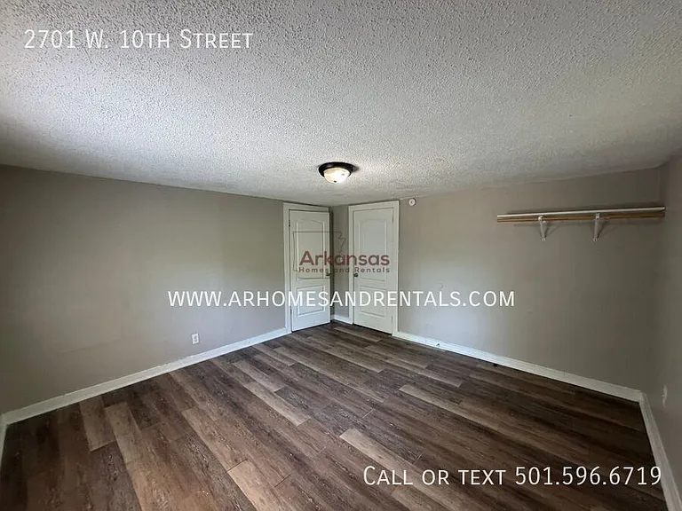 2701 W 10th St — Photo 10