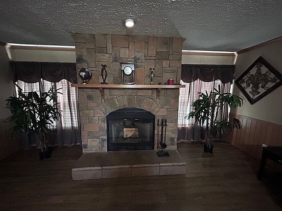 4th image of 7429 W Henderson Gin Rd