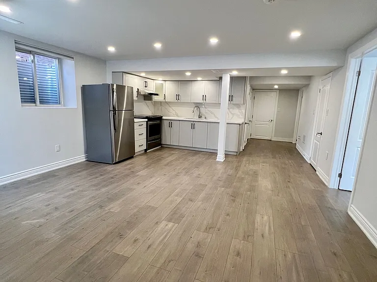 15231 Danby Rd — Photo 5