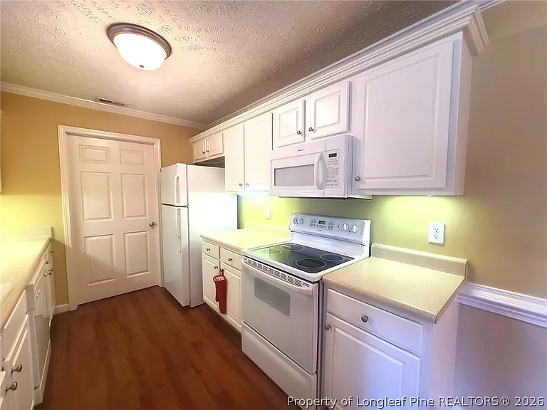 1761 Renwick Dr #204 — Photo 11