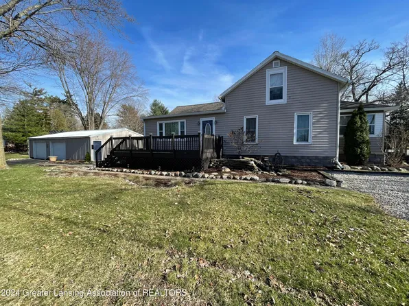 207 E Washington St, Dimondale, MI 48821