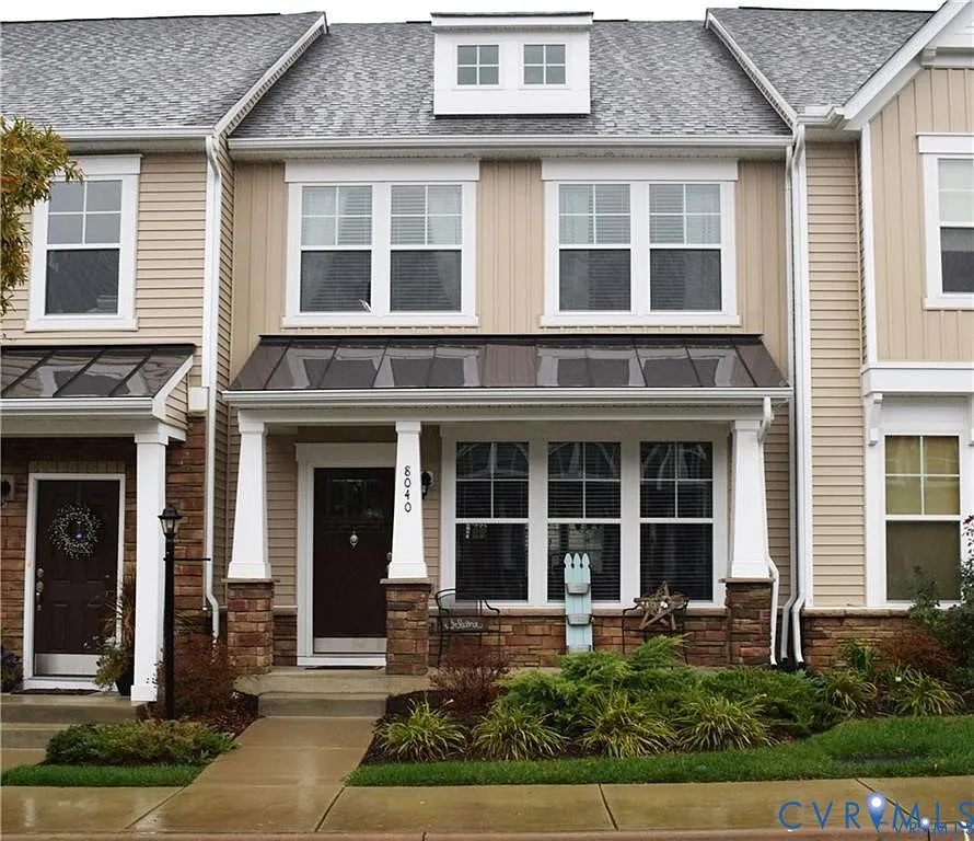 4 bed, 3.5 bath, 1902 sqft, $2,600 — Photo 1