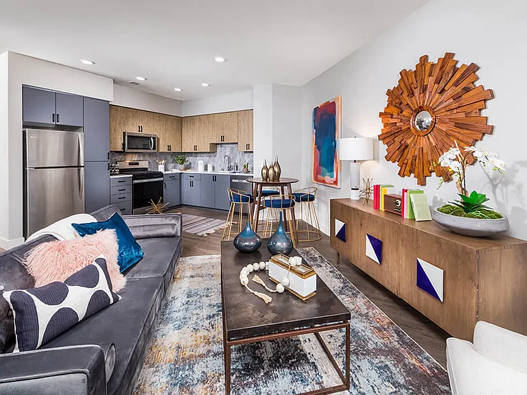 Altitude Apartments — Photo 15