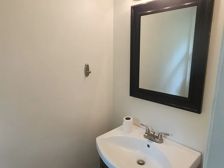 1/2 bath