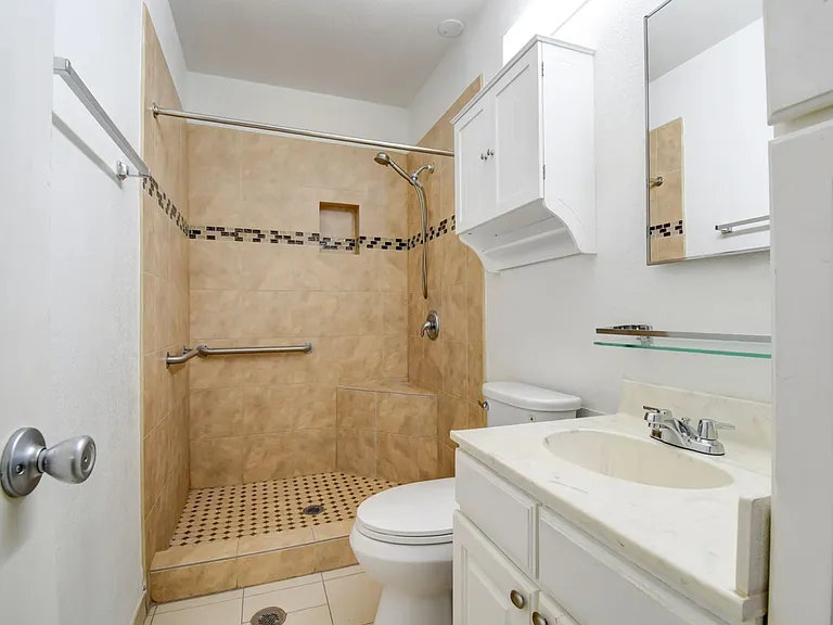 8316 Vantare Ct — Photo 5