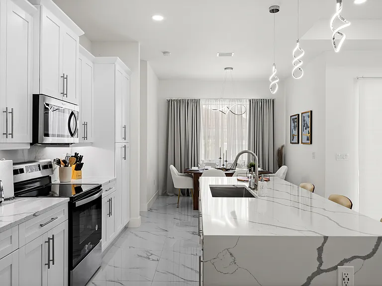 1007 SW Embers Ter — Photo 15