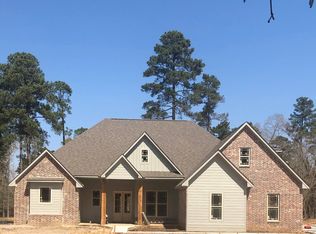 430 Country Club Dr, Magnolia, AR 71753