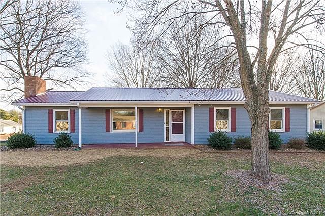 1st image of 169 Danbury Ln