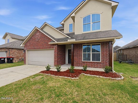 2nd image of 112 Fallow Field Rd