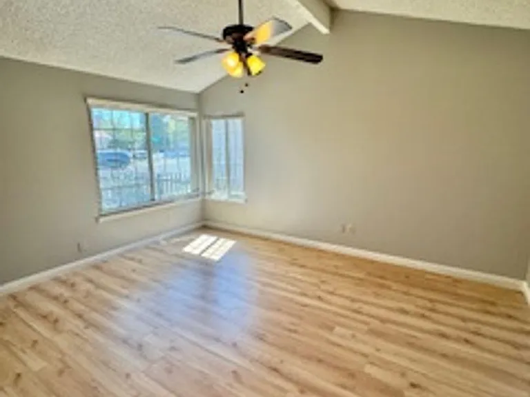 2189 Glenrio Way — Photo 4